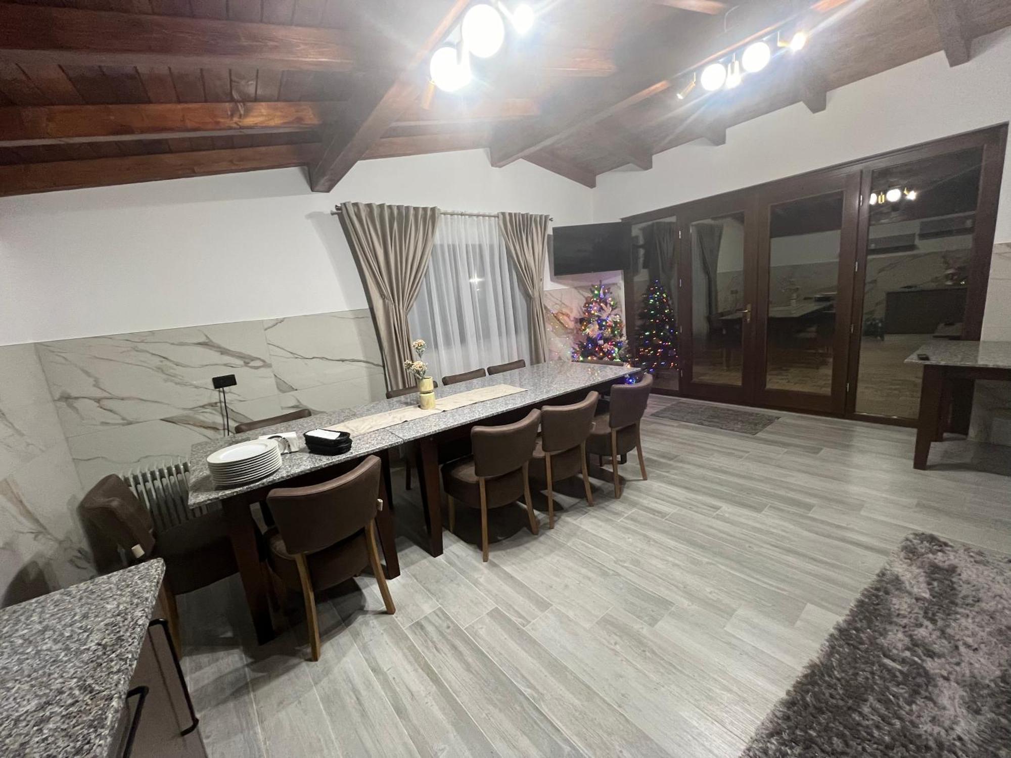 Villa Mery Moisei Bagian luar foto